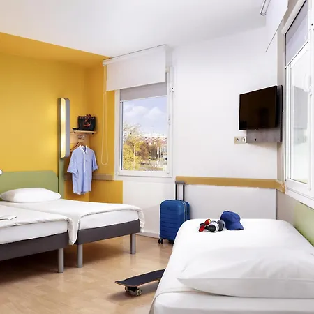 Ibis Budget Centrum Hotel *